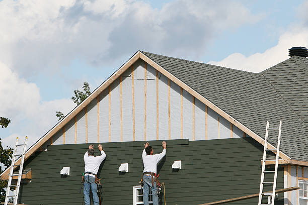 Professional Siding technician working in Hanover, IN